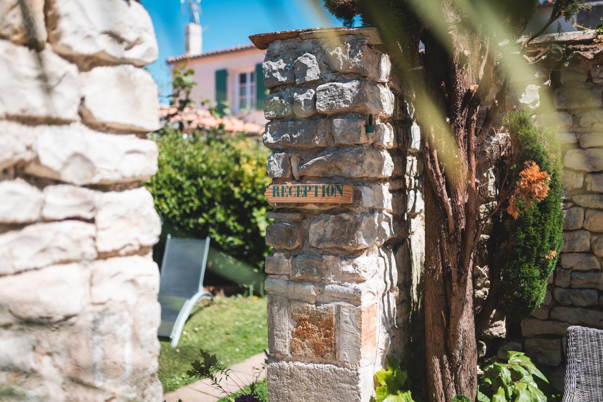 Le Clos Des Sternes La Flotte Exterior photo